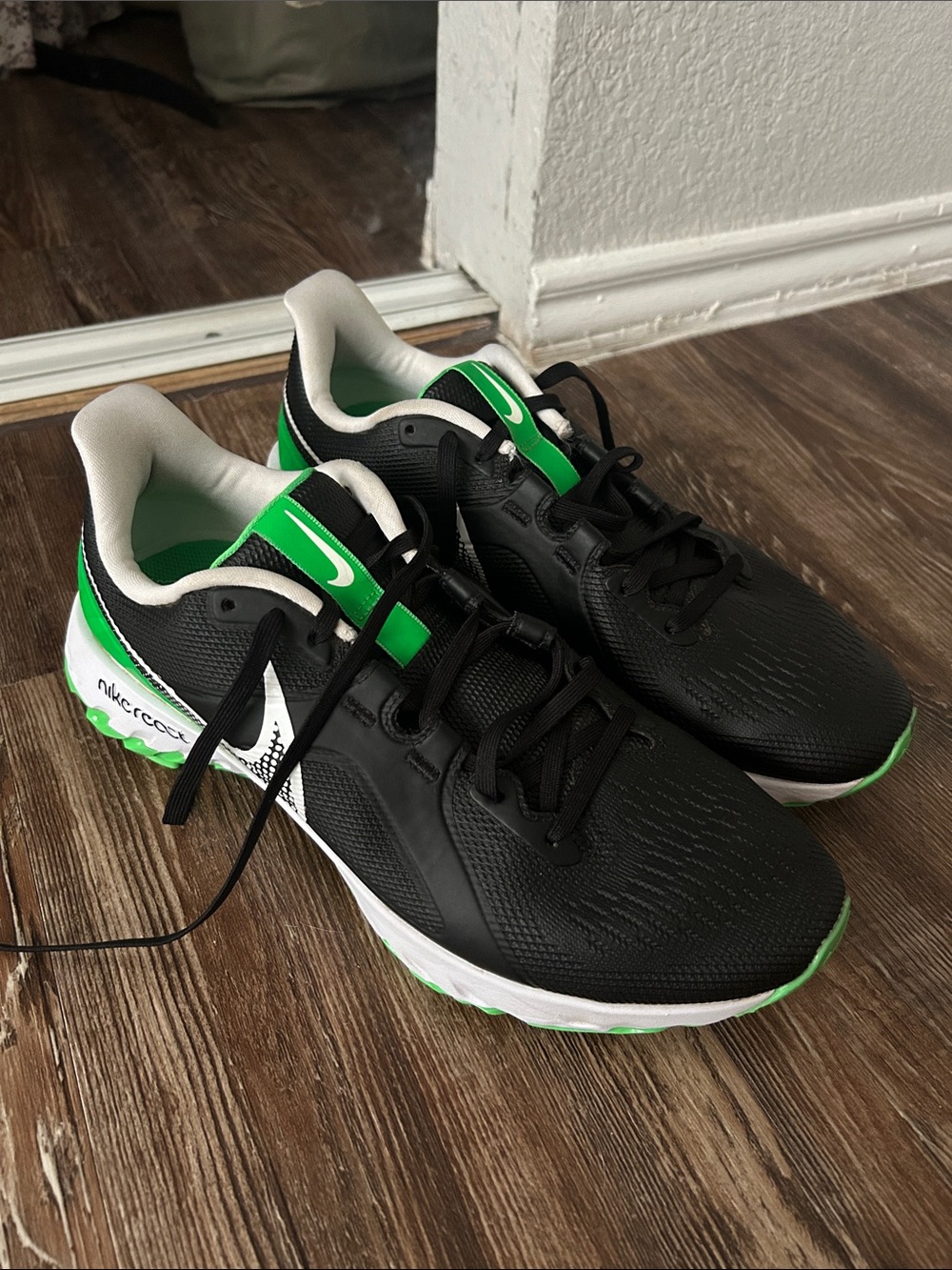 Nike React Black & Green Golf Sneakers